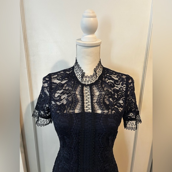 EUC Beautiful Eliza J Navy Sheath Midi Dress with Mock Neck in Size 4 - Picture 5 of 10